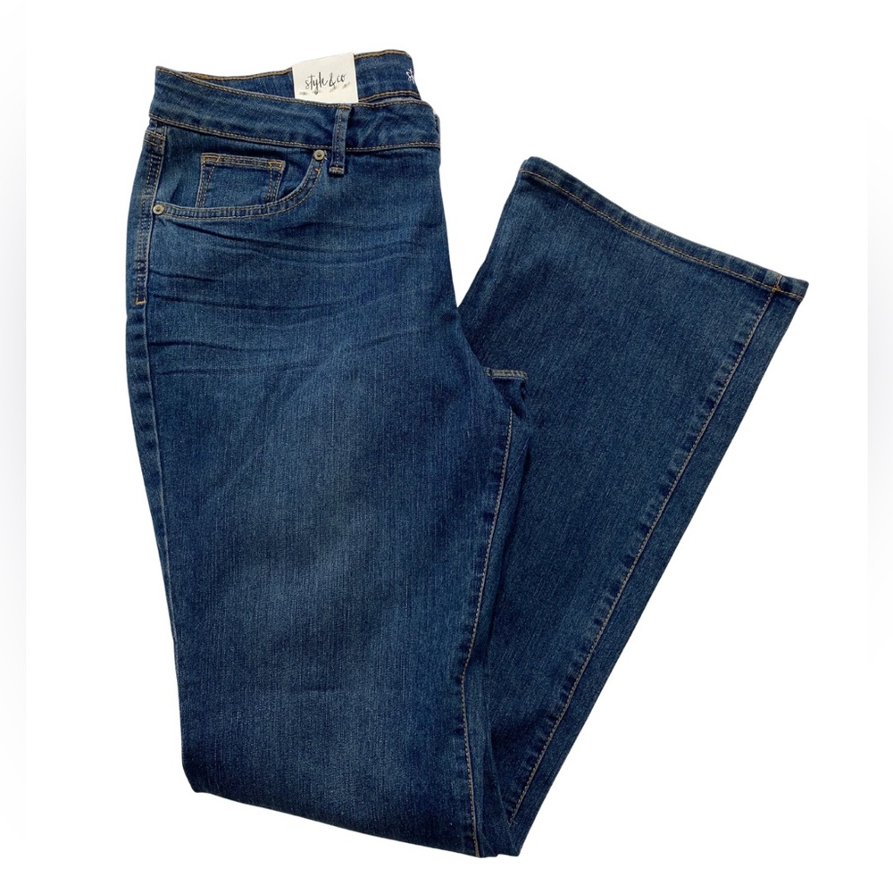NWT Style & Co. Curvy Boot Leg Low Rise Jeans in Blue Marine Wash Size 14 Long